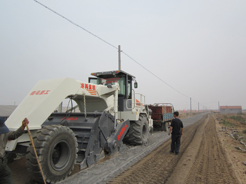 WR450，東營(yíng)鄉(xiāng)鎮(zhèn)路冷再生